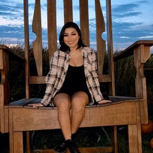 Meet your Posher, Adriana